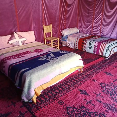 מלון Foum Zguid Bivouac Cote-Iriki מראה חיצוני תמונה
