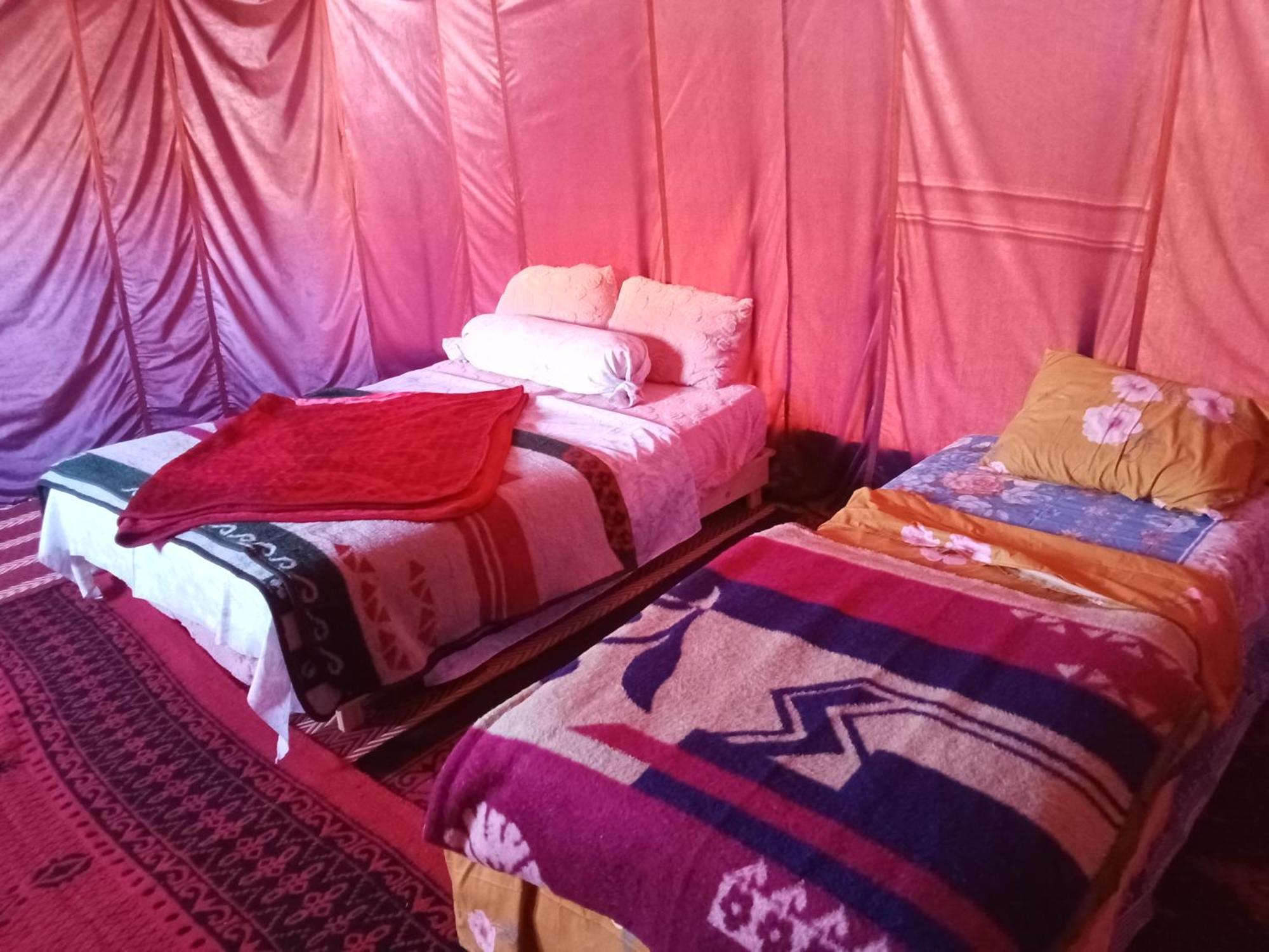 מלון Foum Zguid Bivouac Cote-Iriki מראה חיצוני תמונה